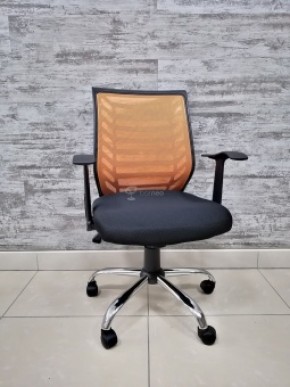 Кресло Barneo K-138 для персонала (черная ткань оранжевая сетка) в Тавде - tavda.mebel-74.com | фото